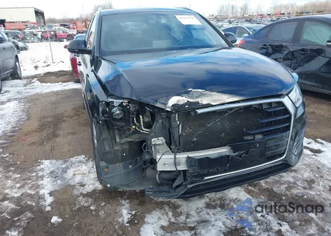 2018 Audi Q3 2.0T Premium/2.0T Sport Premium z USA, uszkodzony, nr VIN WA1ECCFS8JR027042